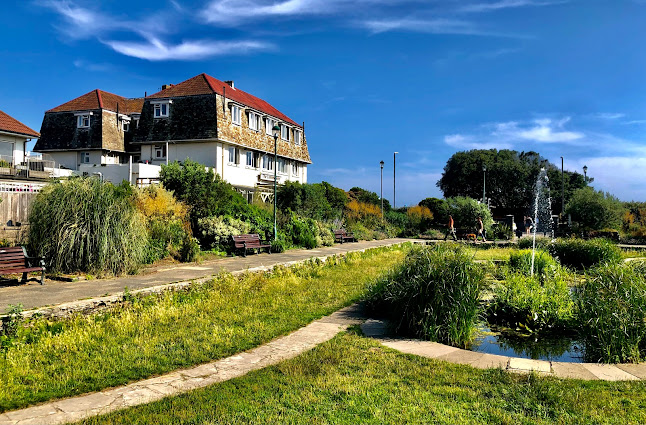 Southbourne Overcliff Dr, Bournemouth BH6 3TD, United Kingdom