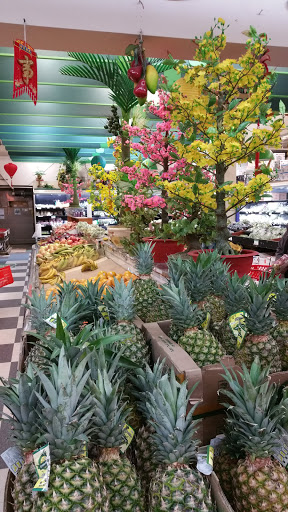 Asian Grocery Store «Viet-Wah Supermarket», reviews and photos, 1032 S Jackson St, Seattle, WA 98104, USA