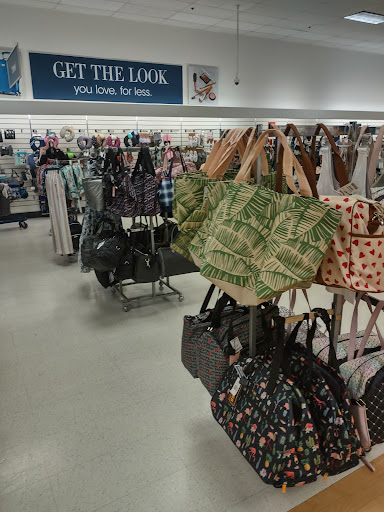 Department Store «Marshalls», reviews and photos, 425 Ernest W Barrett Pkwy NW, Kennesaw, GA 30144, USA