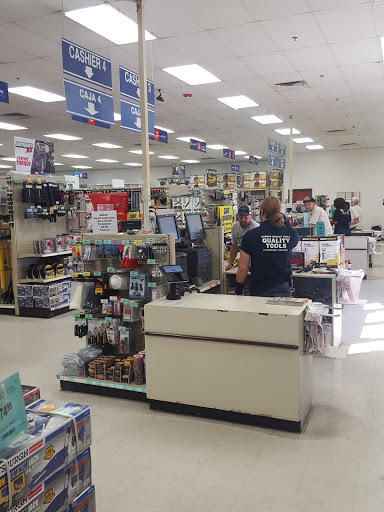Hardware Store «Harbor Freight Tools», reviews and photos, 3970 W Ina Rd, Tucson, AZ 85741, USA