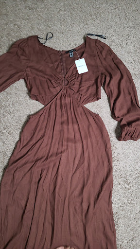 Clothing Store «F21 RED», reviews and photos, 121 Pavilion Pkwy A, Fayetteville, GA 30214, USA