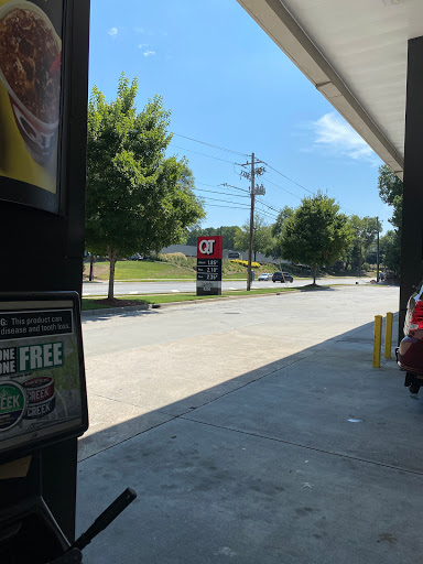 Gas Station «QuikTrip», reviews and photos, 8200 Dunwoody Pl, Sandy Springs, GA 30350, USA