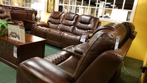 Furniture Store «Raymour & Flanigan Furniture and Mattress Store», reviews and photos, 110 S West End Blvd, Quakertown, PA 18951, USA