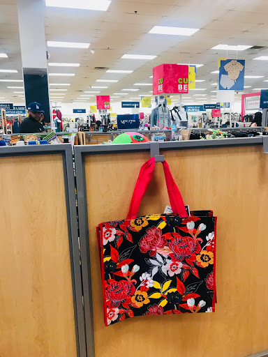 Department Store «Marshalls», reviews and photos, 625 W Edgar Rd, Linden, NJ 07036, USA