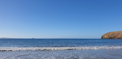 Zdjęcie Whareakeake Beach z powierzchnią turkusowa woda