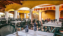 Atmosphère du Restaurant italien Gina à Saint-Priest - n°2