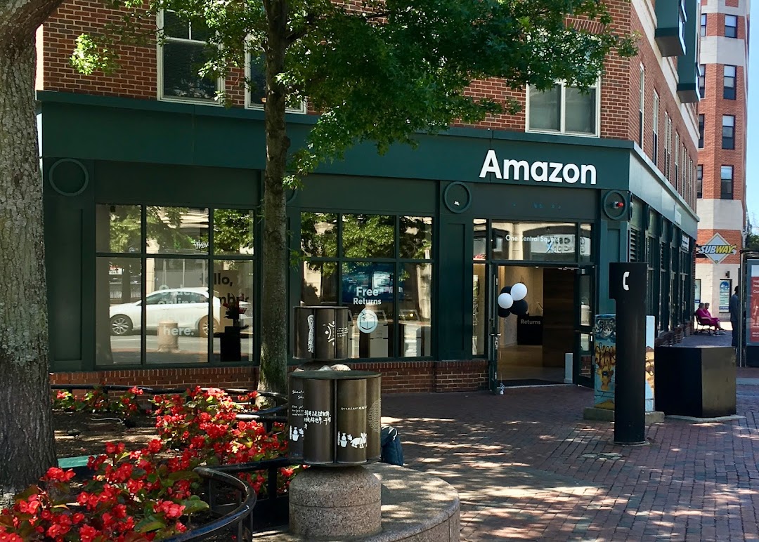 Amazon Hub Locker - Cambridge