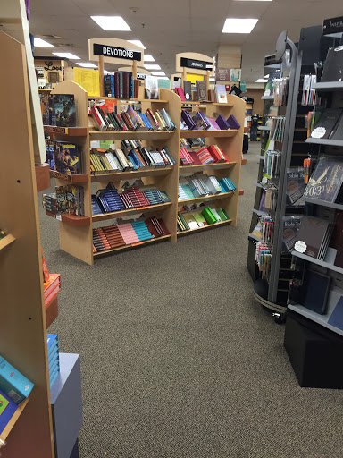 Book Store «Calvary Chapel Bookstore», reviews and photos, 2401 W Cypress Creek Rd, Fort Lauderdale, FL 33309, USA