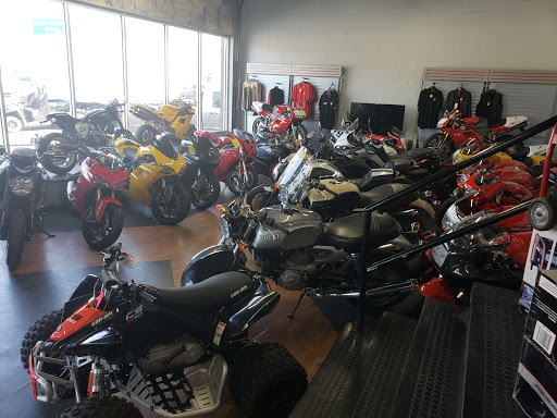 Motorsports Store «Formula One Motorsports Inc», reviews and photos, 4030 Sunrise Hwy, Oakdale, NY 11769, USA