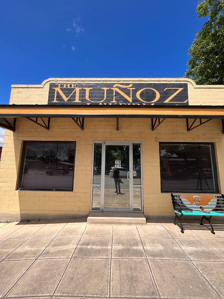 The Munoz Law Firm: Rogelio Munoz 78801