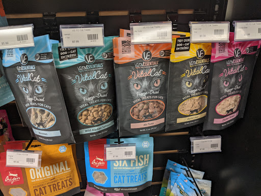 Pet Supply Store «Pet Place Market», reviews and photos, 213 Bendigo Blvd N #2, North Bend, WA 98045, USA