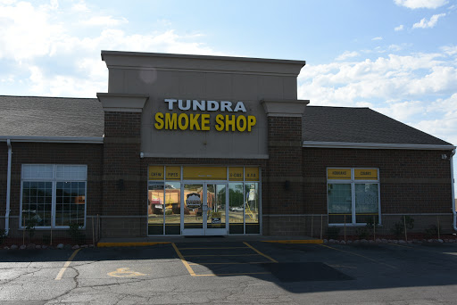 Tobacco Shop «Tundra Smoke Shop», reviews and photos, 2719 S Oneida St, Green Bay, WI 54304, USA