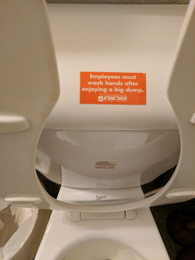 Pet Supply Store «Mini Pet Mart», reviews and photos, 876 NW 6th St, Grants Pass, OR 97526, USA