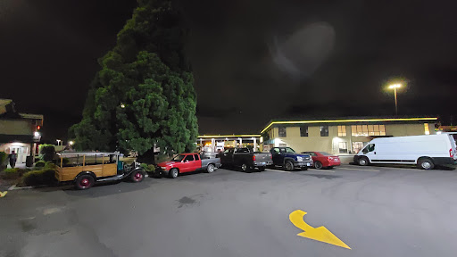 Bar & Grill «Ponderosa Lounge», reviews and photos, 10350 N Vancouver Way, Portland, OR 97217, USA