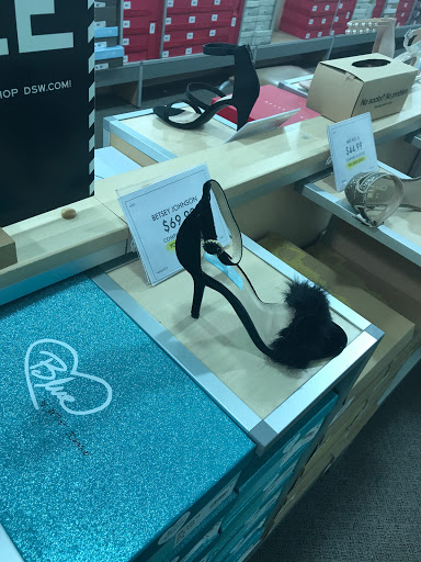 Shoe Store «DSW Designer Shoe Warehouse», reviews and photos, 314 Marketplace Mile, Plainfield, IN 46168, USA