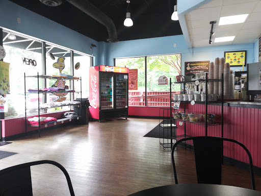 Donut Shop «Duck Donuts», reviews and photos, 100 Wrenn Dr #101, Cary, NC 27511, USA