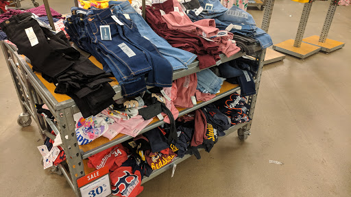 Clothing Store «Old Navy», reviews and photos, 1260 Carl D. Silver Parkway, Fredericksburg, VA 22401, USA