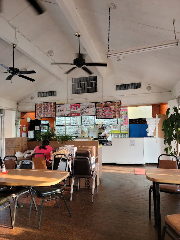 Mark's Kitchen 93727