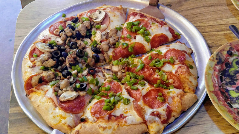 #10 best pizza place in Memphis - Garibaldi's Pizza