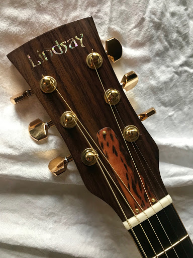 Lindsay Guitars
