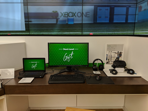 Computer Store «Microsoft Store - Westfield San Francisco Centre», reviews and photos, 845 Market St #257, San Francisco, CA 94103, USA