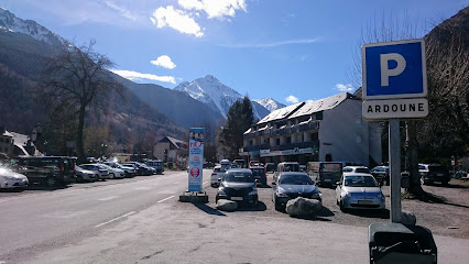 Información y opiniones sobre Pharmacie des Thermes de Saint-Lary-Soulan