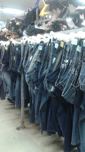 Thrift Store «Village Discount Outlet Store 11», reviews and photos, 4898 N Clark St, Chicago, IL 60640, USA