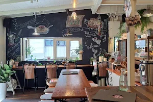 Minato Cafe image