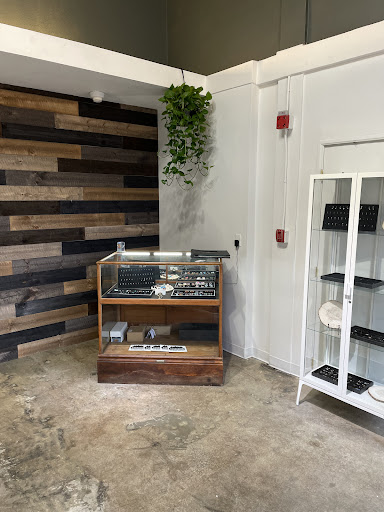 Explore leg tribal tattoo ideas, creative tattoo ideas in Puyallup, available at Evergreen Body Mod