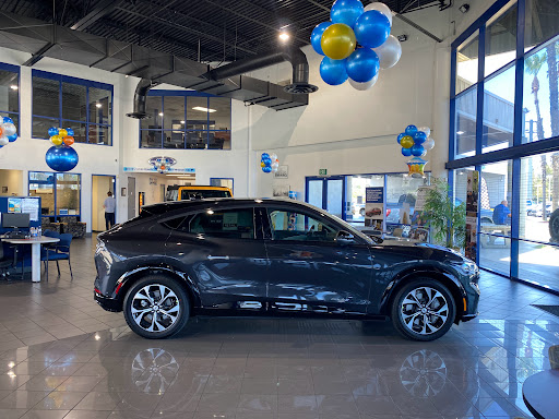 Ford Dealer «Raceway Ford», reviews and photos, 5900 Sycamore Canyon Blvd, Riverside, CA 92507, USA
