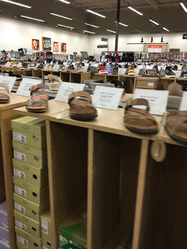 Shoe Store «DSW Designer Shoe Warehouse», reviews and photos, 7616 Farm to Market 1960 Rd W, Houston, TX 77069, USA
