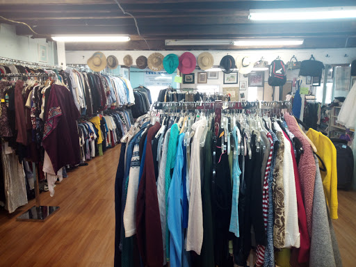 Thrift Store «Prevention of Blindness Society Look Again Resale Shop», reviews and photos, 900 King St, Alexandria, VA 22314, USA
