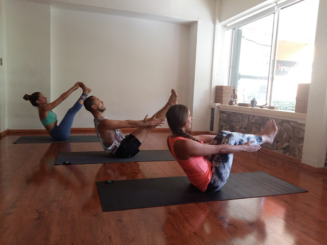 Mahatma Yoga Studio & YTT - Providencia