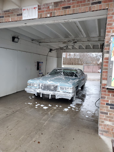 Car Wash «Del-Trio Auto Wash», reviews and photos, 319 N Rochester Rd, Clawson, MI 48017, USA