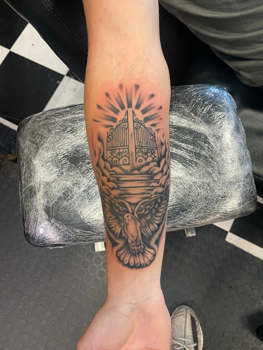 Explore retro tattoo ideas, creative tattoo ideas in Chillicothe, available at Grimey Inc Tattoos