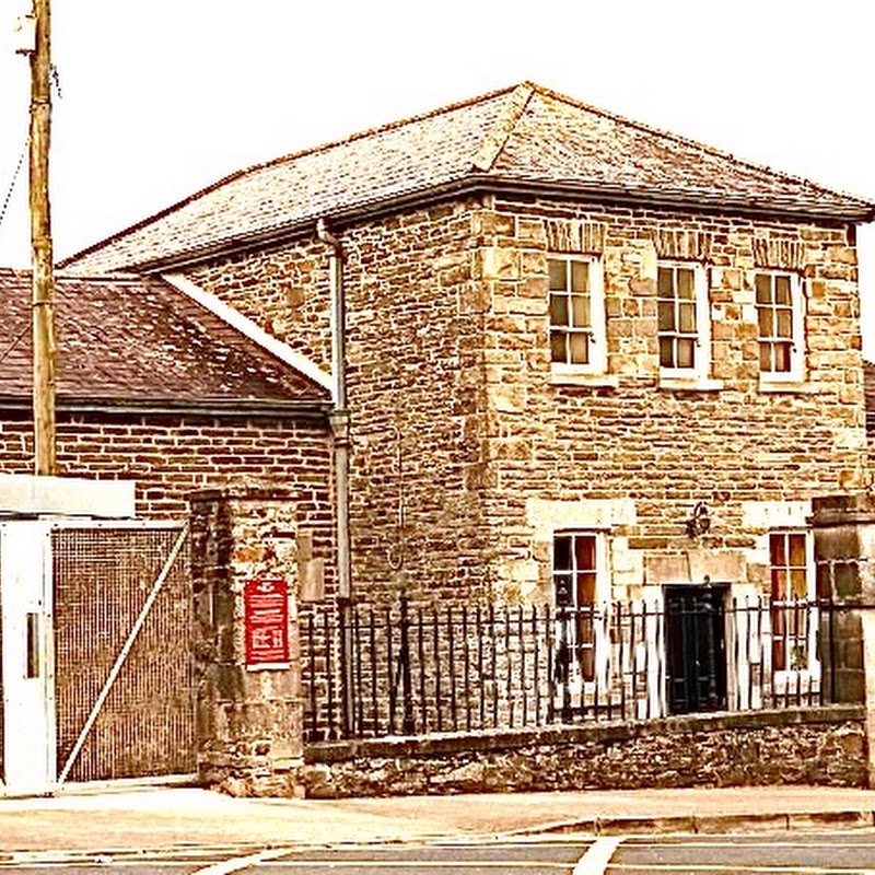 Glin Library (Old Courthouse)