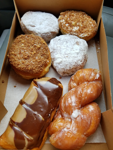 Donut Shop «Donut Day», reviews and photos, 18955 SW Tualatin Valley Hwy, Beaverton, OR 97006, USA