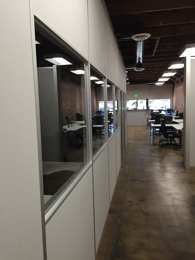 Pro Desk Space - Office & Meeting Rooms image