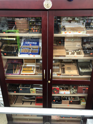 Convenience Store «SMOKERS TOWN», reviews and photos, 205 2nd Loop Rd, Florence, SC 29505, USA
