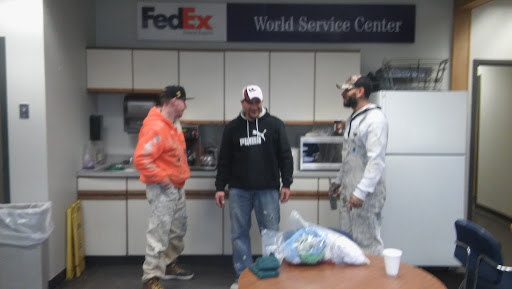 Shipping and Mailing Service «FedEx Ship Center», reviews and photos, 25 W Firestone Blvd, Akron, OH 44301, USA