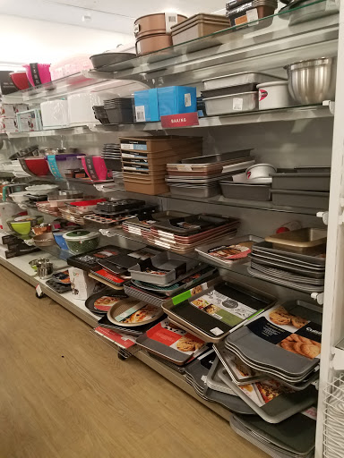 Department Store «HomeGoods», reviews and photos, 2731 N Elston Ave, Chicago, IL 60647, USA