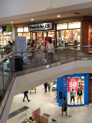 Shopping Mall «Vintage Faire Mall», reviews and photos, 3401 Dale Rd #483, Modesto, CA 95356, USA