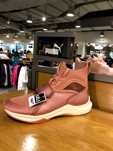 Shopping Mall «Dadeland Mall», reviews and photos, 7535 N Kendall Dr, Miami, FL 33156, USA