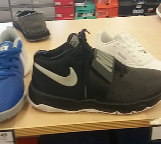 Shoe Store «Rack Room Shoes», reviews and photos, 9945 W McDowell Rd #116, Avondale, AZ 85392, USA