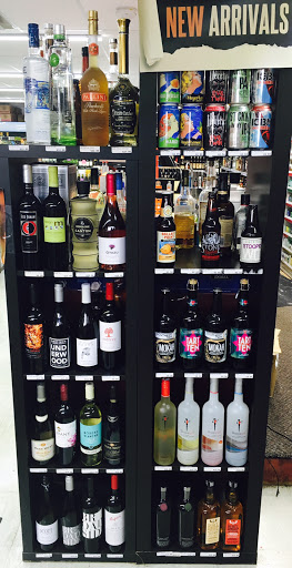 Liquor Store «Valley Plaza Discount Liquor», reviews and photos, 43 Main St, South Grafton, MA 01560, USA