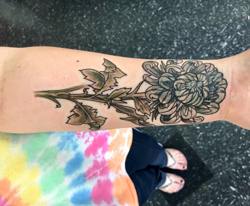 Tattoo Shop «Red Rabbit Studio», reviews and photos, 454 W Turkeyfoot Lake Rd, Akron, OH 44319, USA