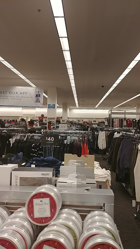 Department Store «Nordstrom Rack The Shops at Oak Brook Place», reviews and photos, 2155 22nd St, Oak Brook, IL 60523, USA
