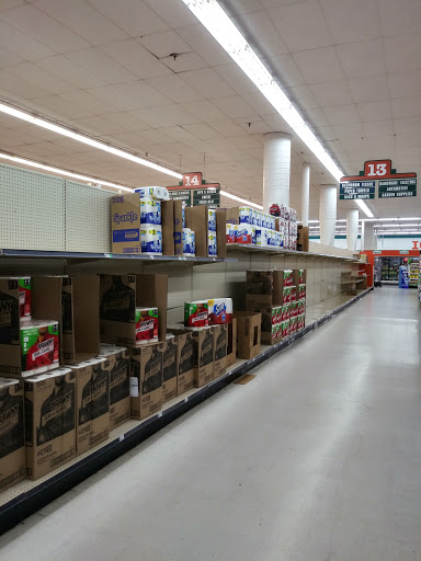 Shopping Mall «The Eureka Mall», reviews and photos, 800 W Harris St, Eureka, CA 95501, USA