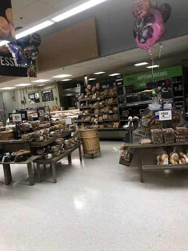 Grocery Store «Super Stop & Shop», reviews and photos, 7417 Grand Ave, Maspeth, NY 11378, USA