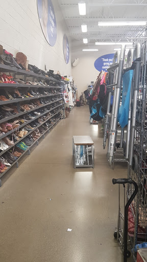 Thrift Store «Goodwill Store & Donation Center», reviews and photos, 543 North Ave, Glendale Heights, IL 60139, USA